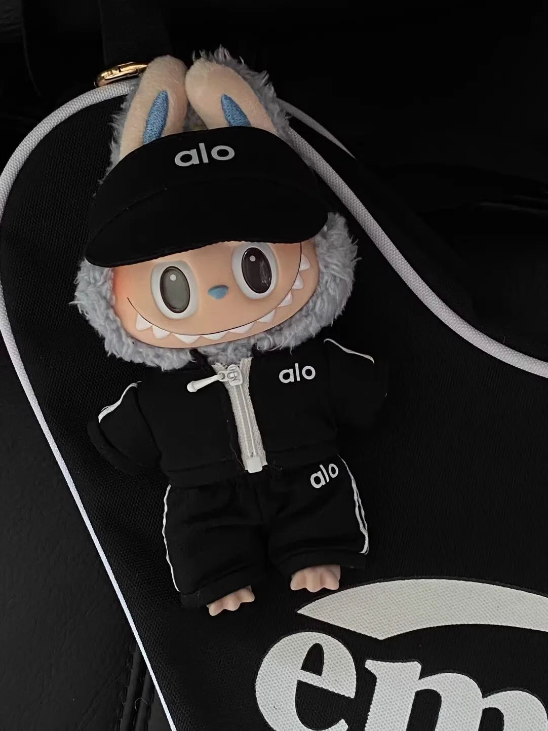 Designer-Inspired Track Suit Set for Labubu Dolls – Luxury Streetwear Style Outfit with Matching Top & Bottom