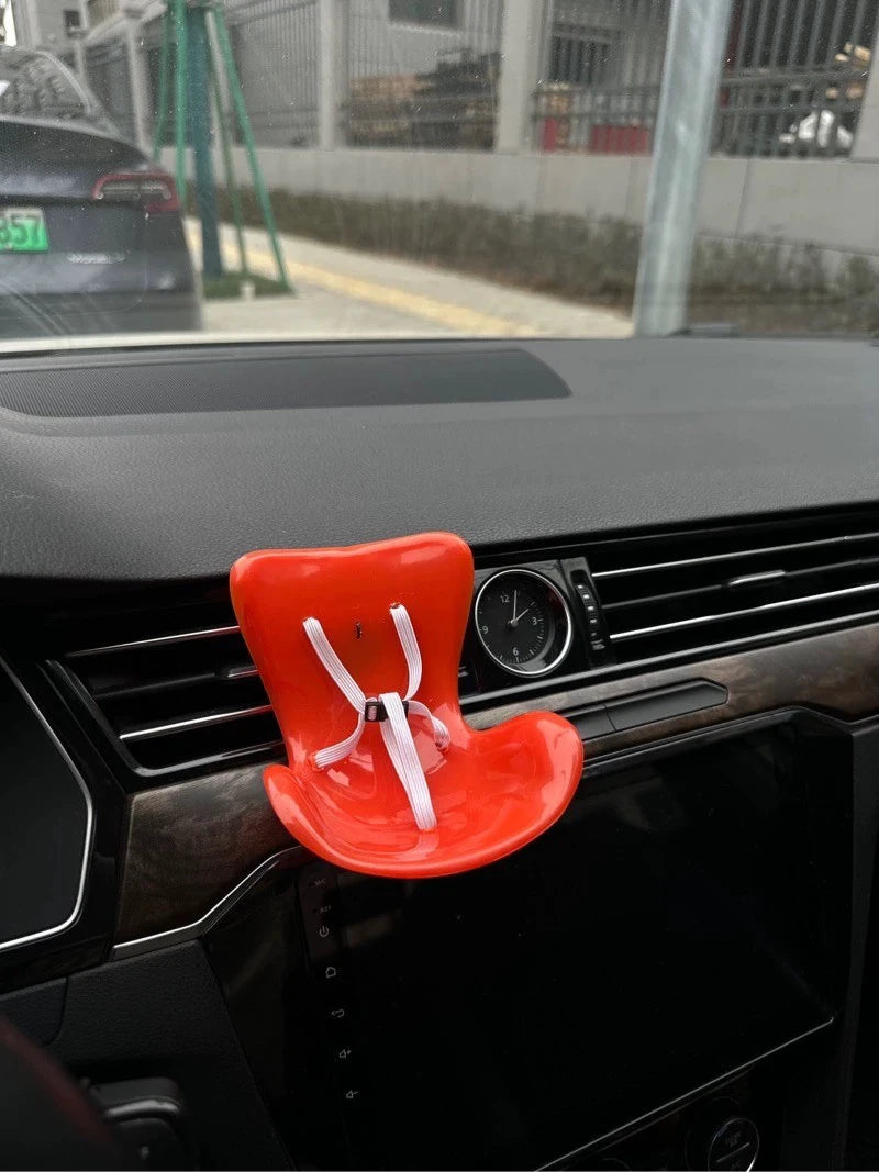 Labubu Car Safety Seat for 15–17cm Dolls – Kawaii Air Vent Accessory & Aromatherapy Clip